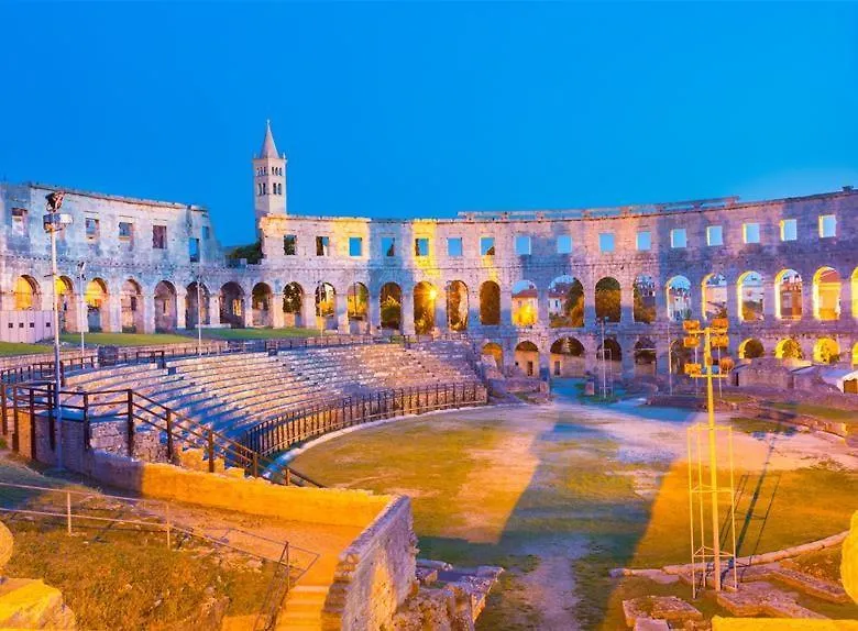 M&A - Pula Luxury Apartment